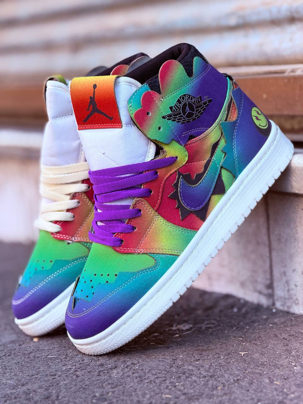 کتونی جردن وان طوطی مشابه مستر